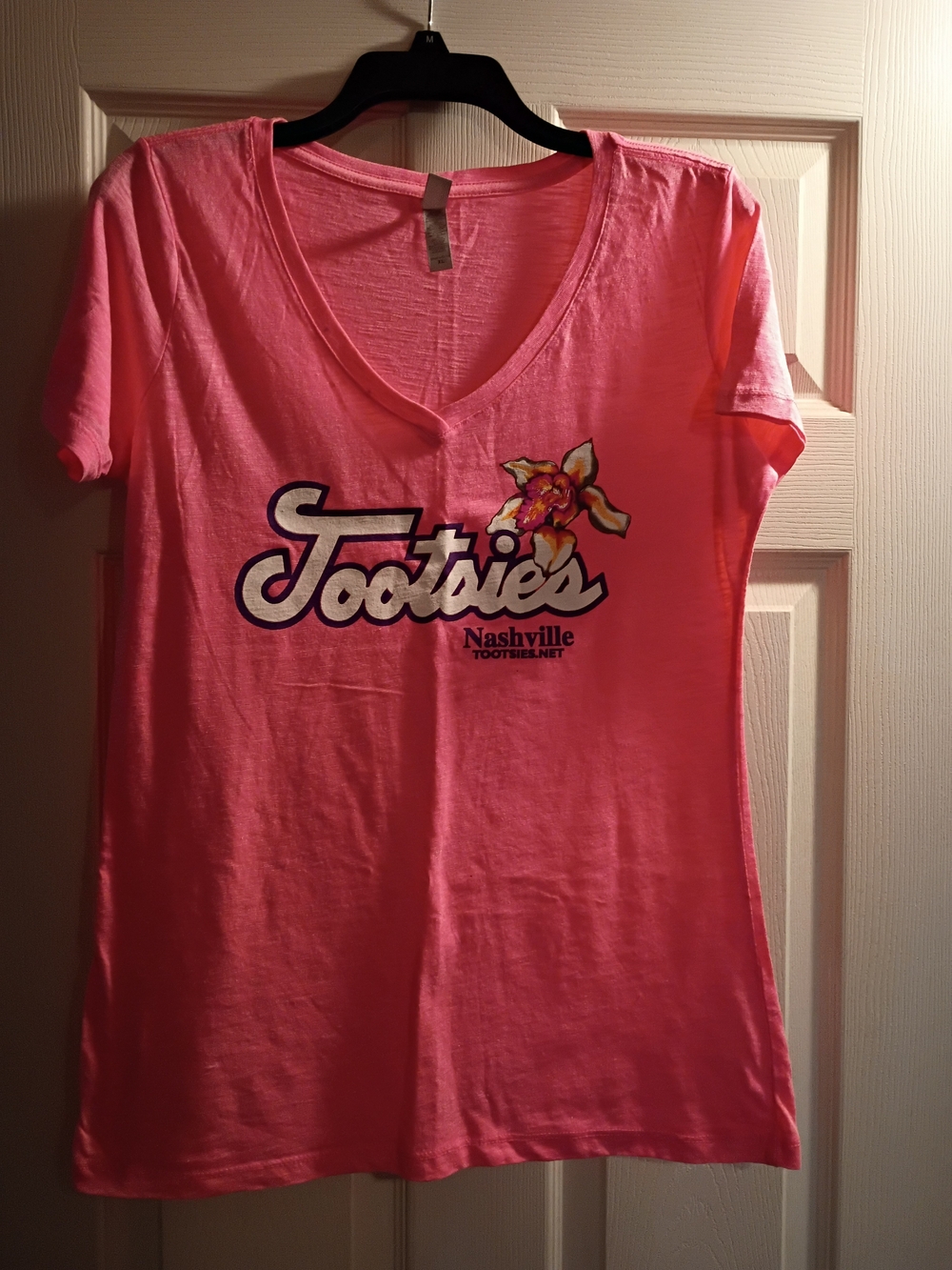 NWOT TOOTSIE'S Nashville Women's Pink V-Neck Tee